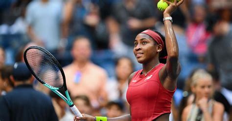 Gauff Met Fin Au Parcours De Wozniacki Et Attend Swiatek En Quarts Crumpe