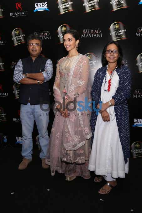 Deewani Mastani Song Launch By Deepika Padukone- Boldsky