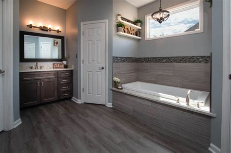 Bathroom Remodels - HillCo Custom Homes