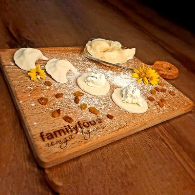 Вареники — купити в інтернет магазині FamilyFood