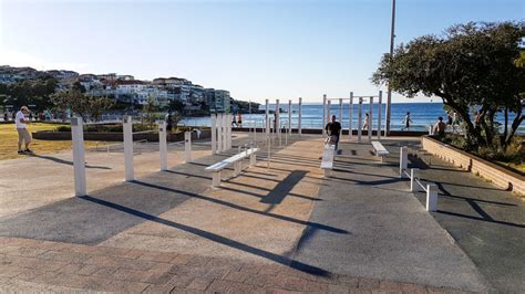 Bondi Park Outdoor Gym Bondi Beach Robinhood The Free Open Air Gym