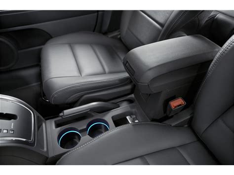 2017 Jeep Patriot: 49 Interior Photos | U.S. News