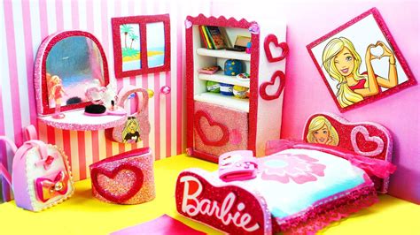 Kids Barbie Room Decor : Barbie Dolls Wall Stickers 6 Decals Room Decor ...