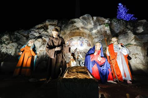 Pope Marks 800th Anniversary Of Nativity Scene Asks Prayers For Holy