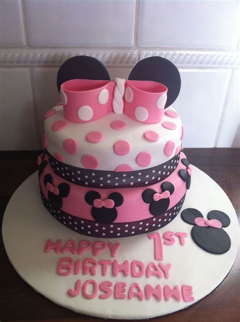 Minnie Mouse Two Tier Cake