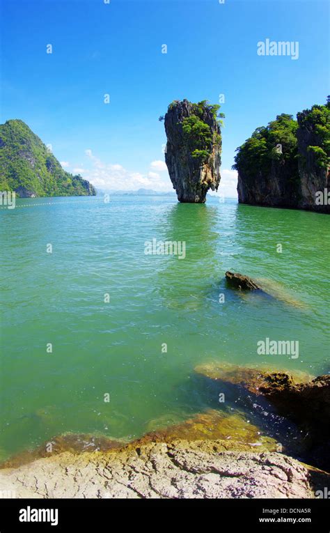 james bond island Stock Photo - Alamy