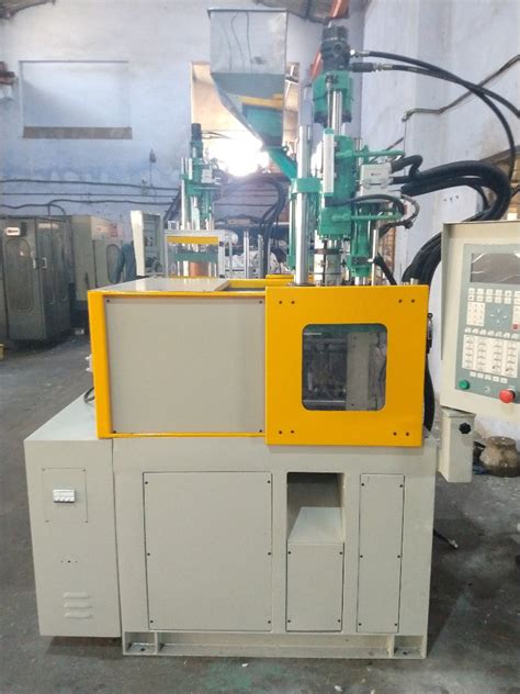 Pp Two Color Vertical Plastic Injection Molding Machine Gm