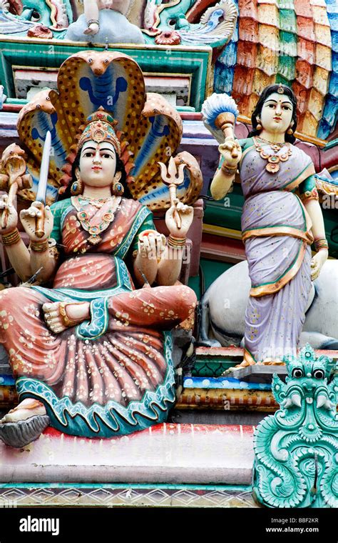 Detail of Sri Mariamman Hindu Temple; Singapore, Singapore Stock Photo ...