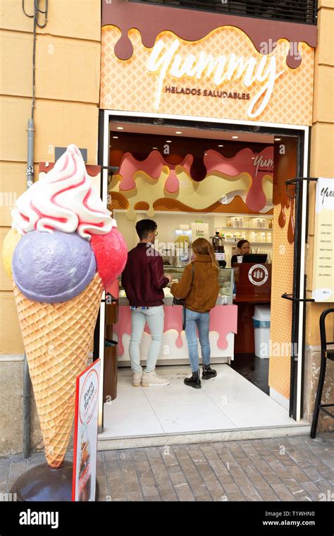 Ice Cream Shop Hi Res Stock Photography And Images Alamy