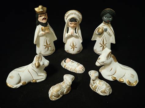 Vintage Christmas Nativity Set 8 Pc White With Gold Detailing Nativity ...