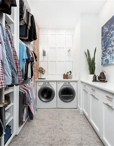 Serene Japandi Mudroom And Laundry Room Combo For Summer En