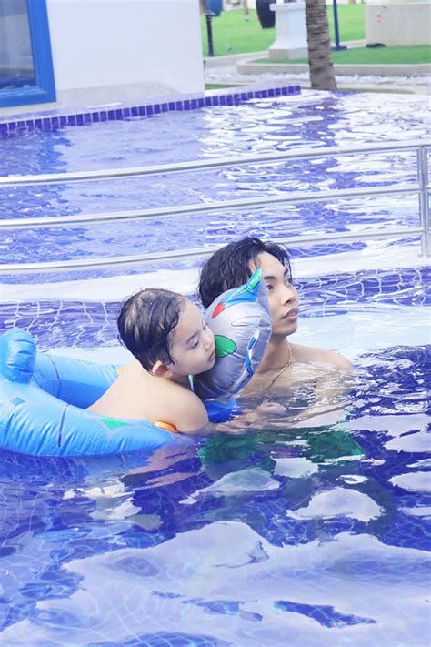 Kh Nh Thi M C Bikini G I C M Vui A C Ng Con Trai