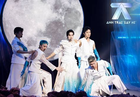 Cuộc đấu gay cấn của ông lớn trong giới giải trí Việt