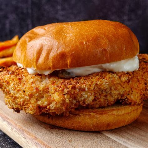 Easy Homemade Air Fryer Popeyes Chicken Sandwich Recipe