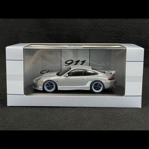 Porsche 911 Classic Club Coupe Typ 996 2022 Sportgrau Metallic 1 43