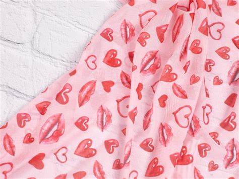 Polotno ткани и трикотажное полотно Сетка NUDE принт Сердечки Губки