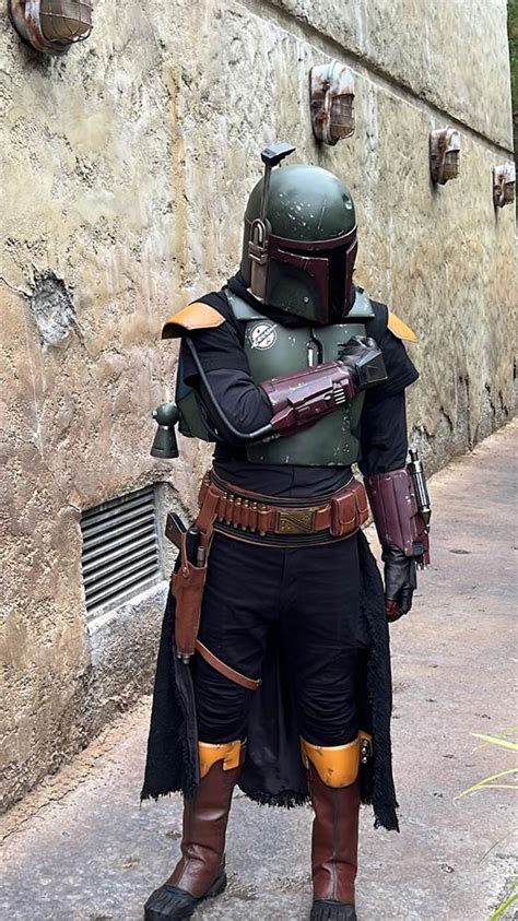 Photos: Boba Fett and Fennec Shand Now Making Appearances at Disneyland ...