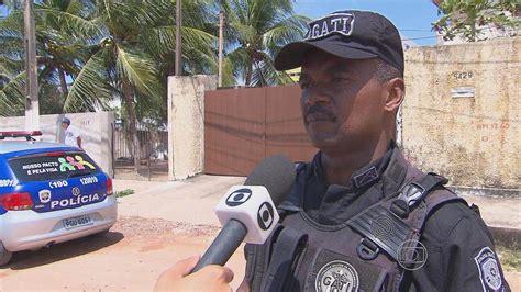 Foragido de penitenciária é preso após perseguição policial Bom Dia