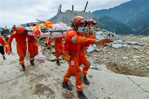 Sobe Para N Mero De Mortos Por Terremoto Em Sichuan China Hoje