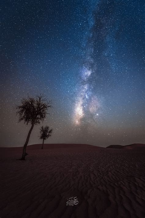 A Night in the Arabian Desert [1602x2402][OC] : r/SkyPorn