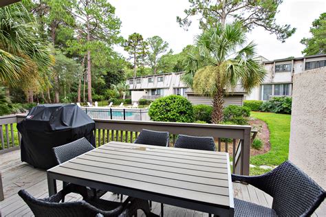 1255 Harbour Town Club Vacation Rental Villacondo The Sea Pines Resort Hilton Head Island Sc