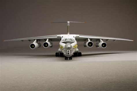 Ilyushin IL-76, Zvezda 1:144 von Marco Coldewey