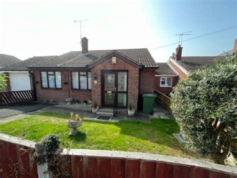 3 Bed Detached Bungalow For Sale In Clayton View South Kirkby