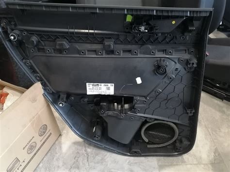 Vw Polo 2g Zadnji Desni Tapacirung Oplata Vrata 2G6867212N