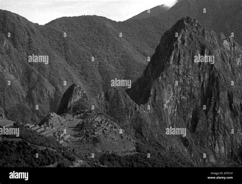 Panoramic View Of The Lost City Of The Incas And Huayana Picchu Machu