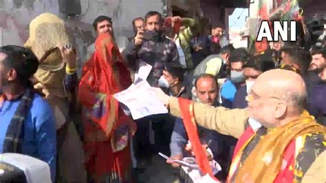 Up Polls Amit Shah Holds Door To Door Campaign In Mathura