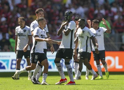 Botafogo Faz Segundo Tempo Fatal E Vence Flamengo No Maracanã Com Gols