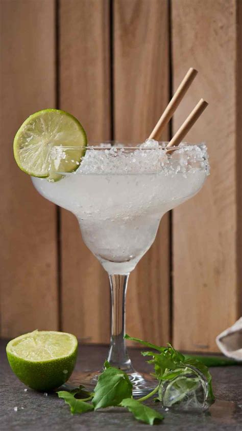 Classic Frozen Margarita Cocktail Recipe Delice Recipes