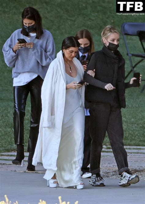 Kourtney Kardashian Sets Pulses Racing In A New Lingerie Shoot Photos Onlyfans Leaked Nudes