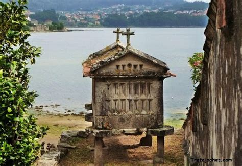 Qué ver en Combarro el pueblo de los hórreos y cruceiros Trotajoches