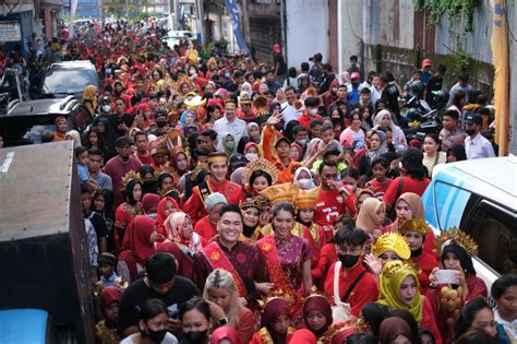 Foto Parade Budaya Perayaan Cap Go Meh Di Makassar