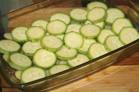 Рецепт дня - Картофель с беконом и кабачками