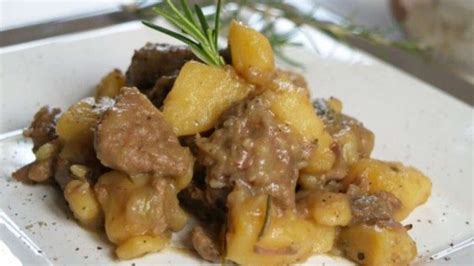 Spezzatino Di Seitan Con Patate E Olive Nere Ricetta Vegana