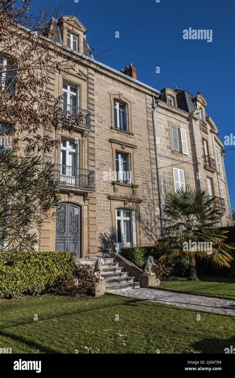 Brive la Gaillarde (Corrèze, France) - Maison pittoresque avec son ...