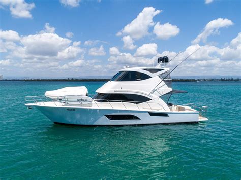 Riviera Enclosed Flybridge Power Boats Boats Online For Sale