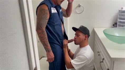 DL Mecánico Guy Con Curious Cliente Pornhub Gay