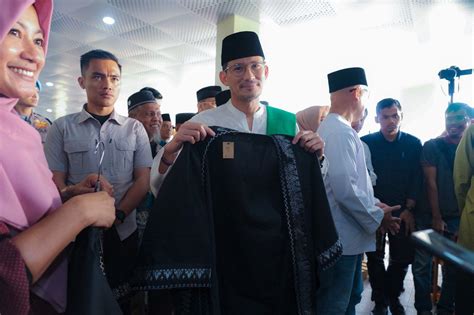 Menparekraf Sumarak Ramadhan Perkuat Ekosistem Pariwisata Halal