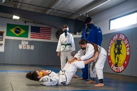 Beginner Tips for Jiu-Jitsu Competitions in 2021 - Easton Training Center