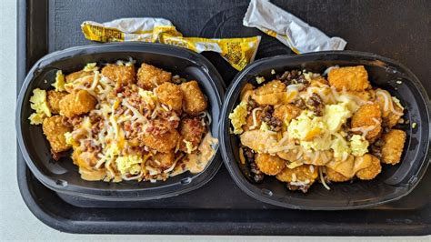 Taco Bell Is Testing Breakfast Tots—heres How They Taste