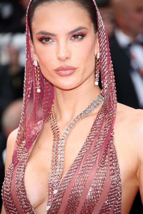 Festival De Cannes 2023 Les Plus Beaux Looks Beauté Des Célébrités