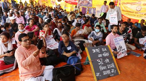 Seeking Da Hike State Govt Staff Begins 48 Hour Strike Kolkata News