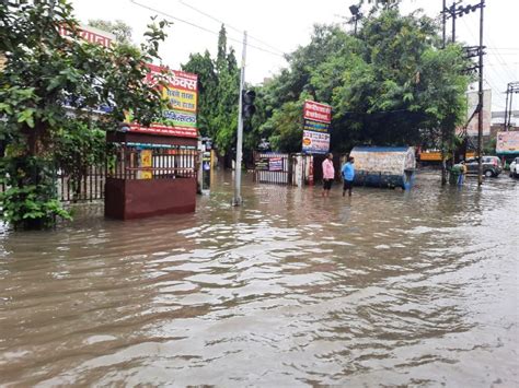 Lucknow Heavy Rain Resulted In Huge Water Loggings Water Entered