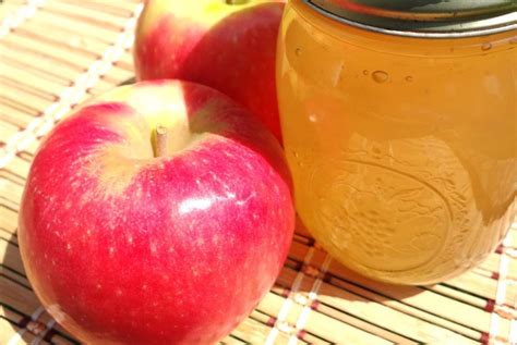 Apple Jelly Canning Low Sugar Recipe and Storage Tips Rural Mom