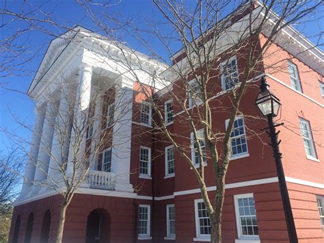 Washington and Lee University — Collegeology, LLC