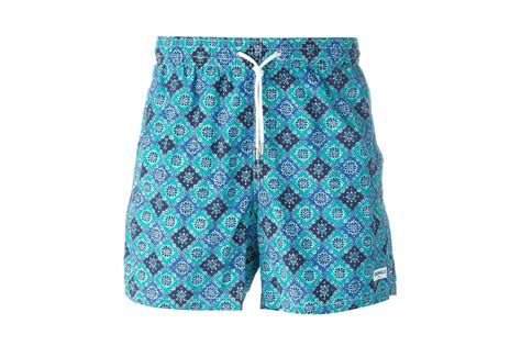 The 10 Best Patterned Swim Trunks to Wear Poolside This Summer Photos | GQ