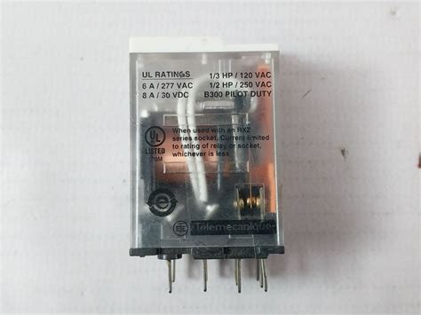 Schneider Electric Telemecanique Rxm4ab1p7 Relay 230v - Aeliya Marine